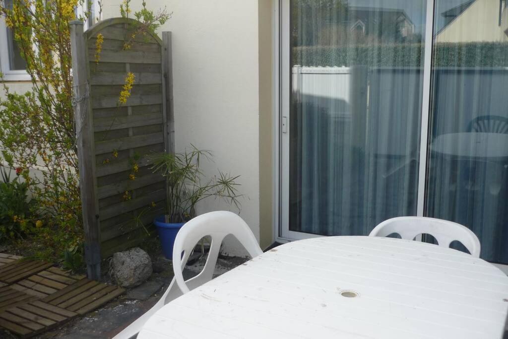 Appartement T1 bis duplex à 2 pas de la plage à Larmor-Plage Extérieur photo